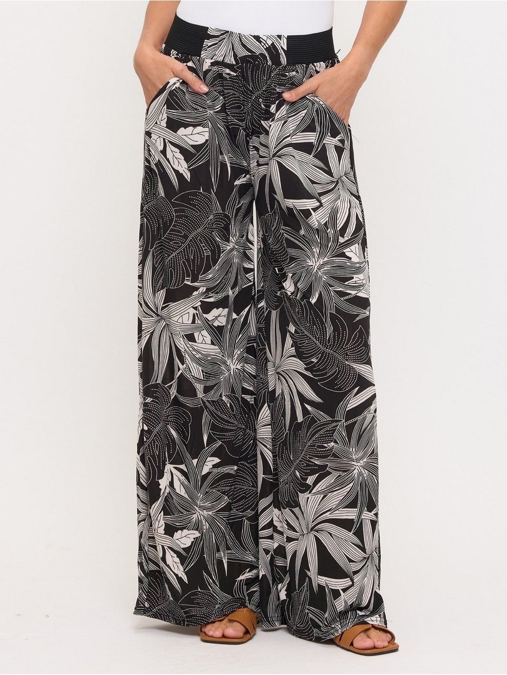 NWT - Wide Leg Tropical Print Pants - Black/White - Boho Summer Vibe - Stretch